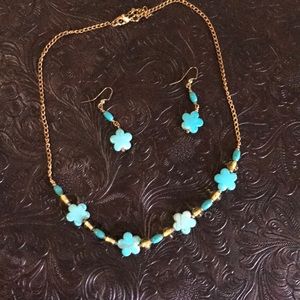 Turquoise style necklace and earring set